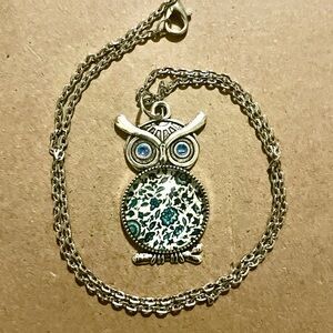Silver Colored Floral Glass Owl Pendant Necklace